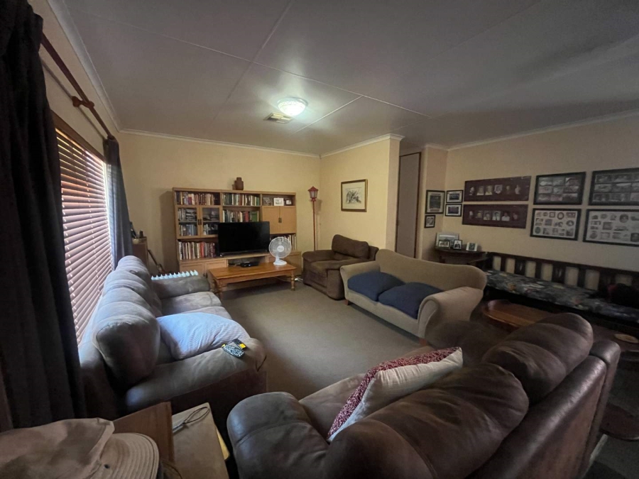 5 Bedroom Property for Sale in Upington Northern Cape